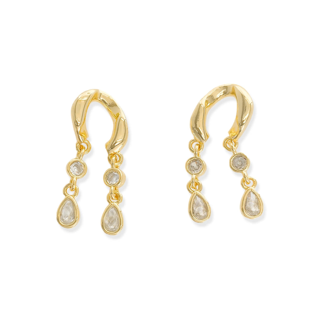 How to Layer Accessories from Online Collections